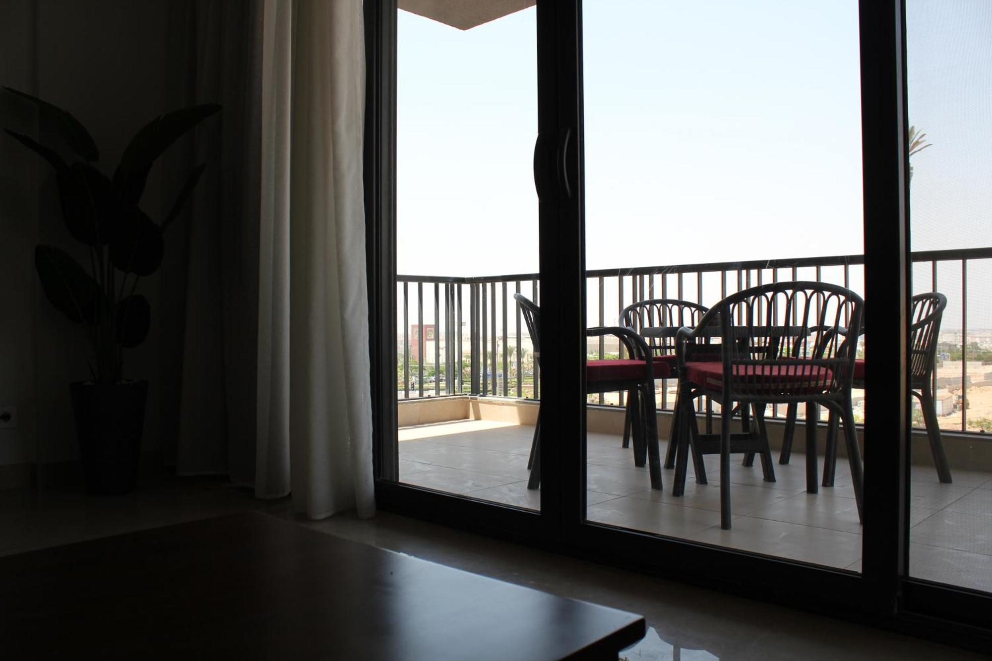 Hawker Stays! Elegant 2 Bedroom In Festival * Cairo