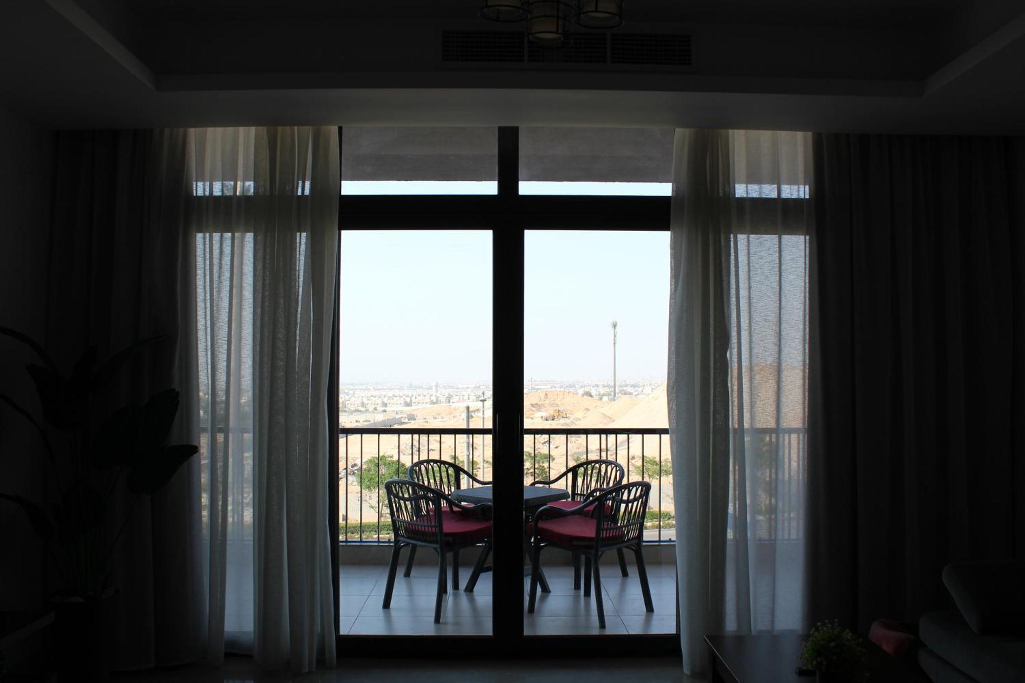 Hawker Stays! Elegant 2 Bedroom In Festival * Cairo
