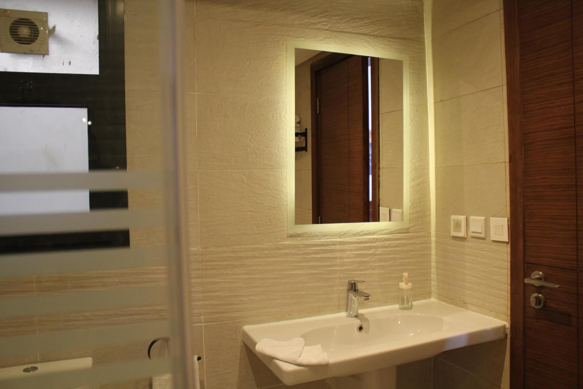 Hawker Stays! Elegant 2 Bedroom In Festival Cairo